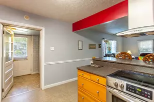 216 11th St, Apalachicola, FL 32320 - Photo 15