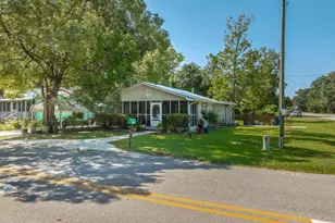 216 11th St, Apalachicola, FL 32320 - Photo 5