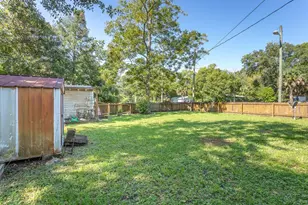 216 11th St, Apalachicola, FL 32320 - Photo 29