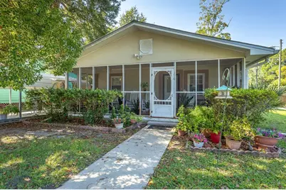 216 11th St, Apalachicola, FL 32320 - Photo 1
