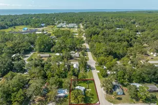 216 11th St, Apalachicola, FL 32320 - Photo 9