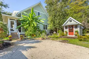 123 8th St, Apalachicola, FL 32320 - Photo 35