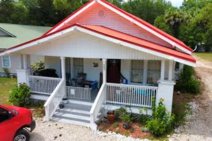 257 Prado St, Apalachicola, FL 32320 - Photo 1