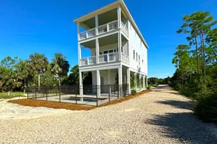 442 Indian Pass Rd, Port Saint Joe, FL 32456 - Photo 1