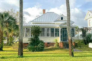 142 4th St, Apalachicola, FL 32320 - Photo 1