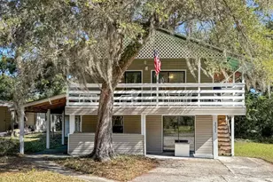 331 Lanesville Dr, Apalachicola, FL 32320 - Photo 1