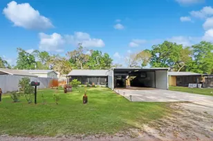 168 N Deer Ave, Wewahitchka, FL 32465 - Photo 1