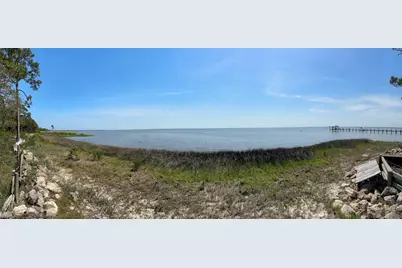 119 S Bay Shore Dr, Eastpoint, FL 32328 - Photo 1