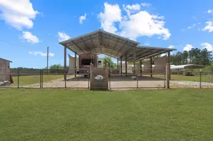 864 Calf Barn Rd, Wewahitchka, FL 32465 - Photo 1