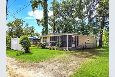 644 Maddox St, Port Saint Joe, FL 32456 - Photo 1