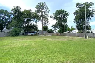 208 Twelfth St, Port Saint Joe, FL 32456 - Photo 1
