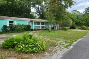 601 Tallahassee St, Carrabelle, FL 32322 - Photo 1