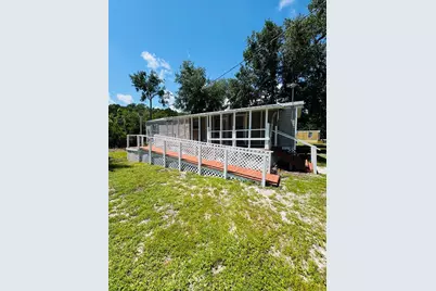 1215 NW 3rd St, Carrabelle, FL 32322 - Photo 1