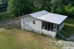 211 NE Ave C, Carrabelle, FL 32322 - Photo 1