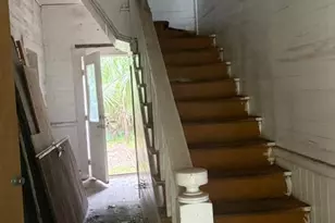 179 6th St, Apalachicola, FL 32320 - Photo 1