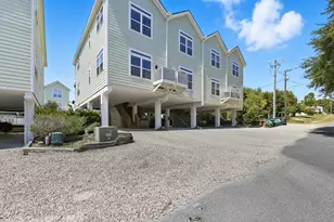703 SE 3rd St, Carrabelle, FL 32322 - Photo 1
