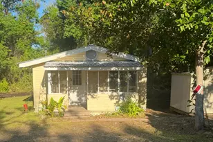 1209 NE 1st St, Carrabelle, FL 32322 - Photo 1