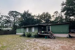 1209 NW 2nd St, Carrabelle, FL 32322 - Photo 1