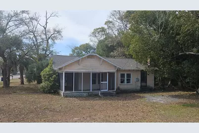 125 Ave L, Apalachicola, FL 32320 - Photo 1