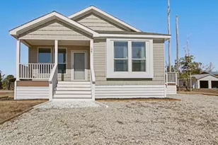 227 Bay St, Port Saint Joe, FL 32456 - Photo 1