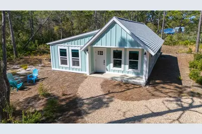 121 Cedar St, Eastpoint, FL 32328 - Photo 1