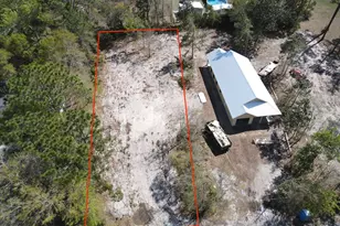 906 Sixteenth St, Port Saint Joe, FL 32456 - Photo 1
