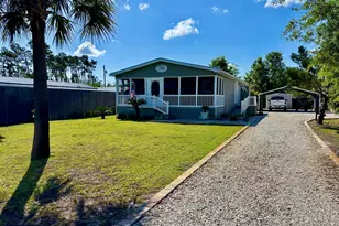 352 Gulf St, Port Saint Joe, FL 32456 - Photo 1