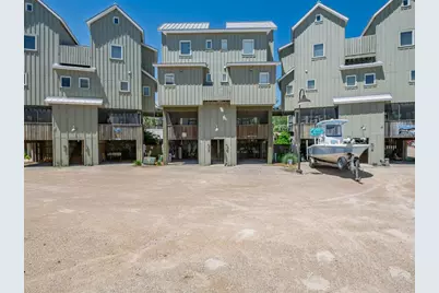 369 Pirates Landing Dr, Carrabelle, FL 32322 - Photo 1