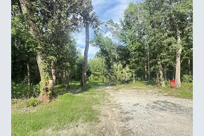 246 McGlon Dr, Wewahitchka, FL 32465 - Photo 1