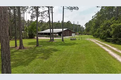 400 Kevin Rd, Apalachicola, FL 32320 - Photo 1