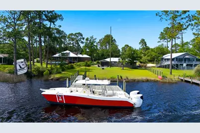 427 River Rd, Carrabelle, FL 32322 - Photo 1
