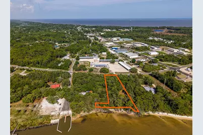 29 N Bay Shore Dr, Eastpoint, FL 32328 - Photo 1