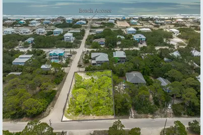 600 W Bay Shore Dr, Saint George Island, FL 32328 - Photo 1