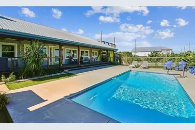 901 W Gorrie Dr, Saint George Island, FL 32328 - Photo 1
