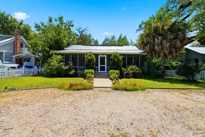 34 7th St, Apalachicola, FL 32320 - Photo 1