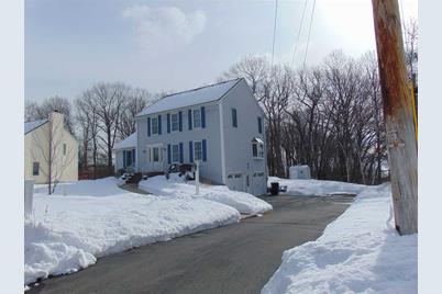 6 Gibney Cir Salem Nh 03079 Mls 4681079 Coldwell Banker