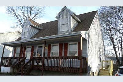 287 Taylor St Manchester Nh 03103 Mls 4730422 Coldwell Banker