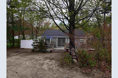 14 King St Salem Nh 03079 Mls 4778479 Coldwell Banker