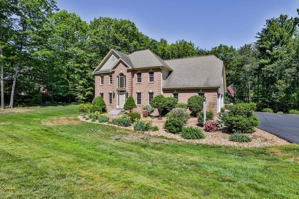 10 Newfane Rd, Bedford, NH 03110 MLS 4809210 Coldwell Banker