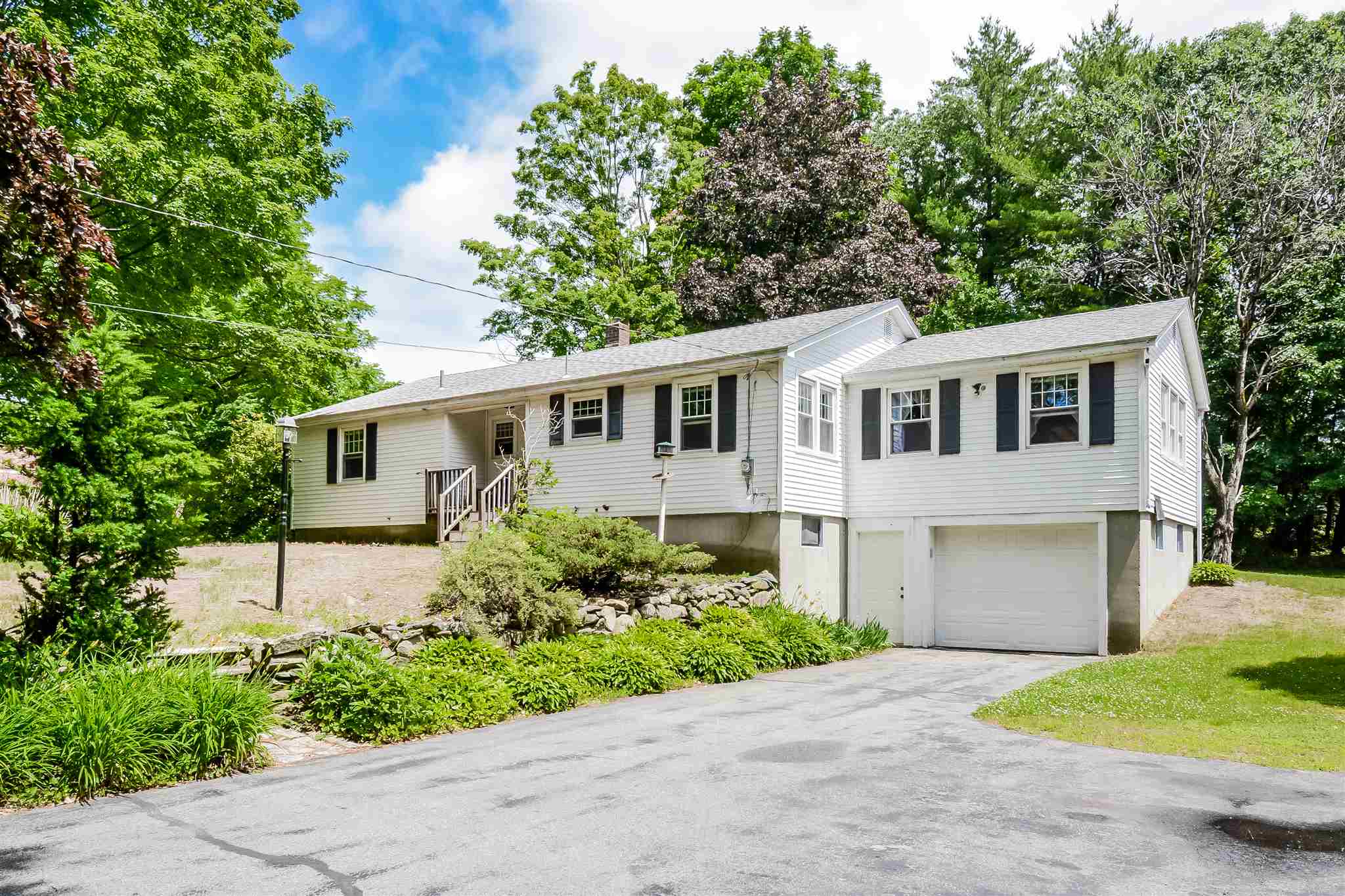 384 Sandown Rd, Fremont, NH 03044 MLS 4814672 Coldwell Banker