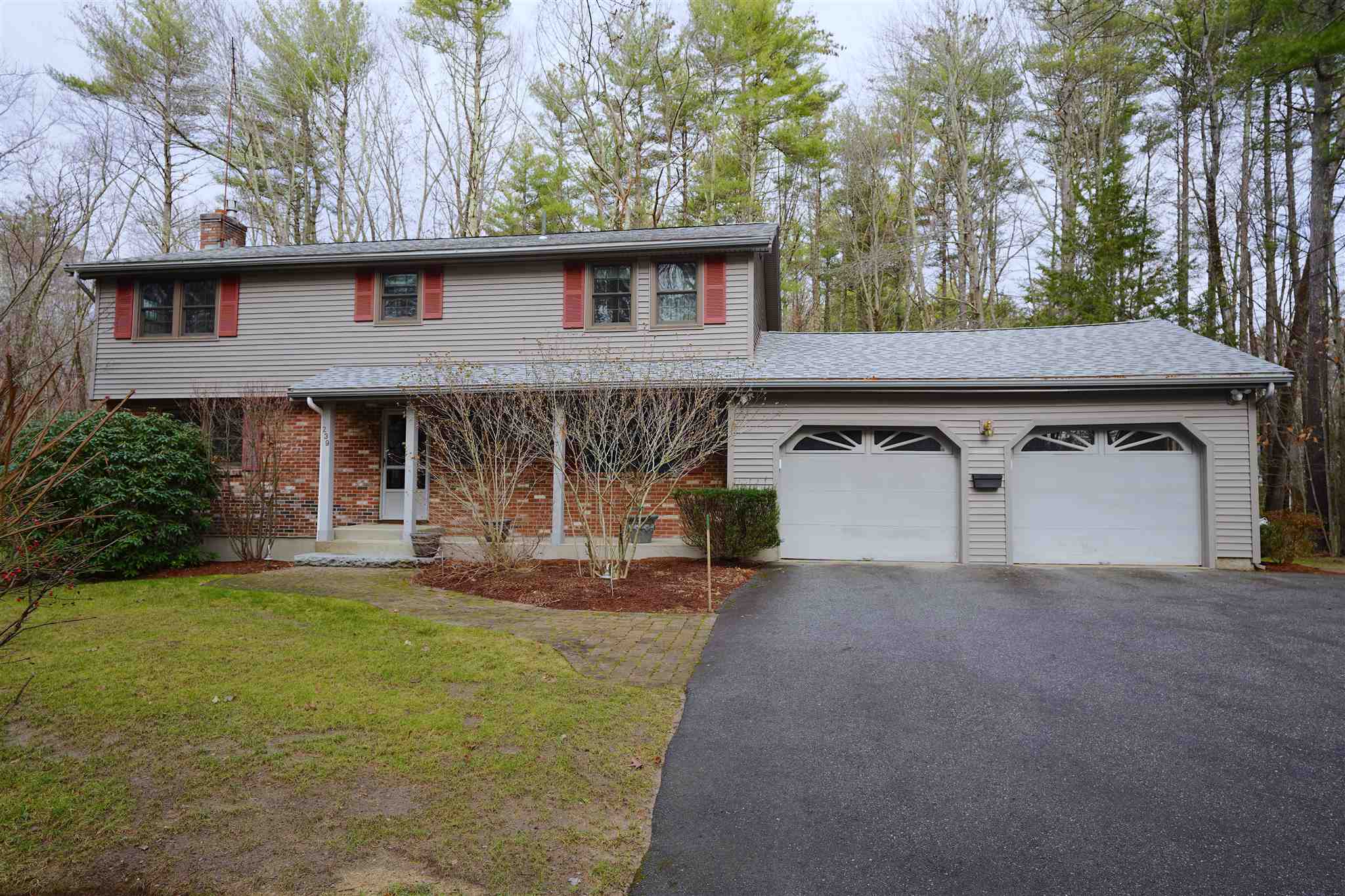 239 Baboosic Lake Rd Merrimack Nh 03054 Mls 4844045 Coldwell Banker
