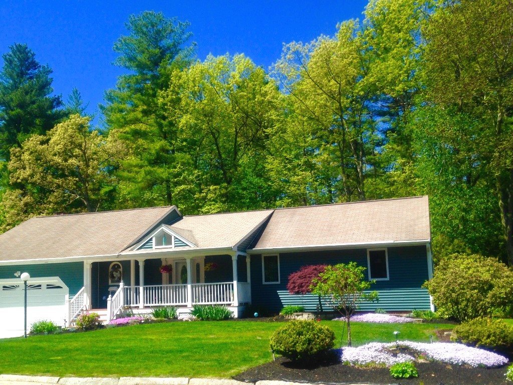 18 lutheran dr nashua nh 03063 mls 4854453 coldwell banker