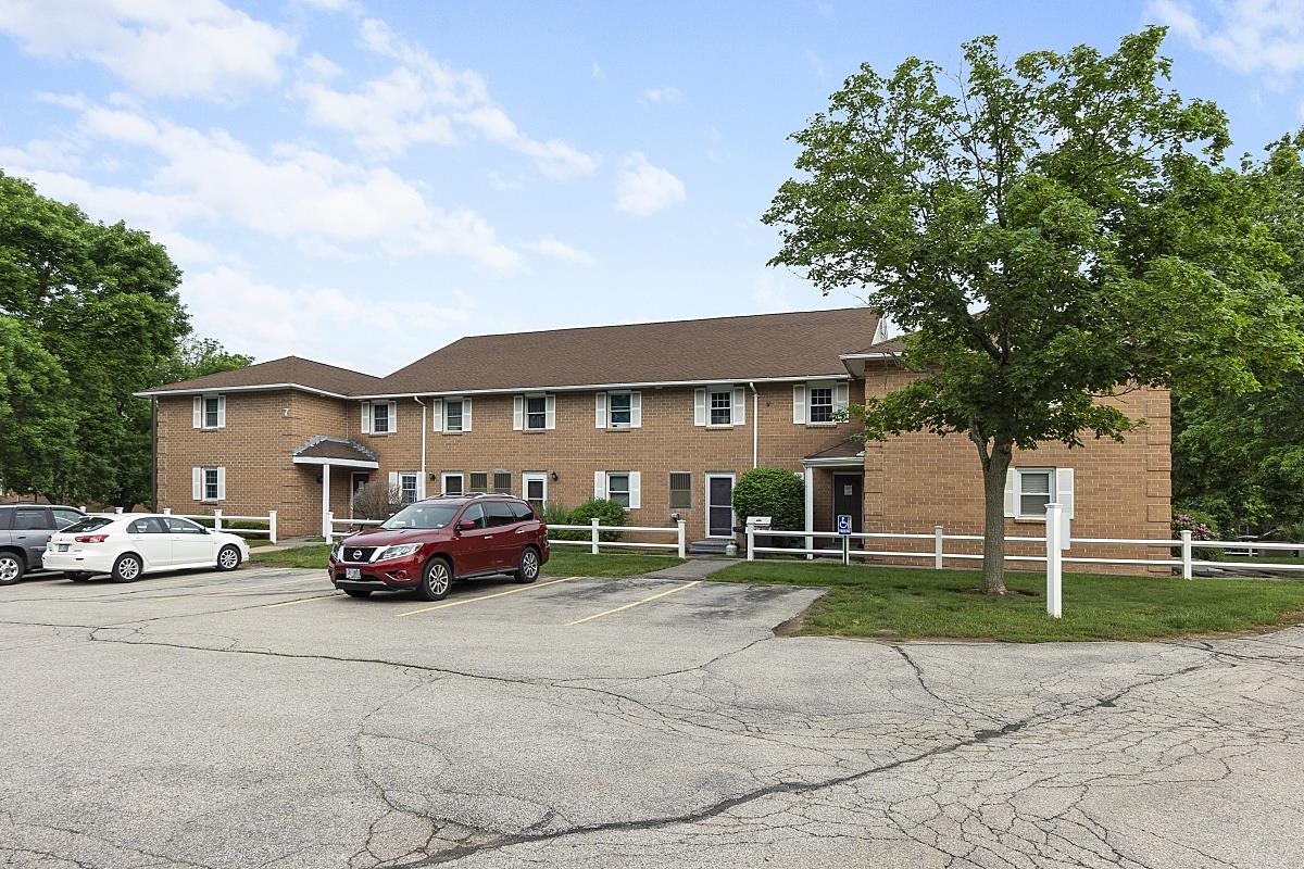 709 Elmwood Dr, Hudson, NH 03051 MLS 4866099 Coldwell Banker