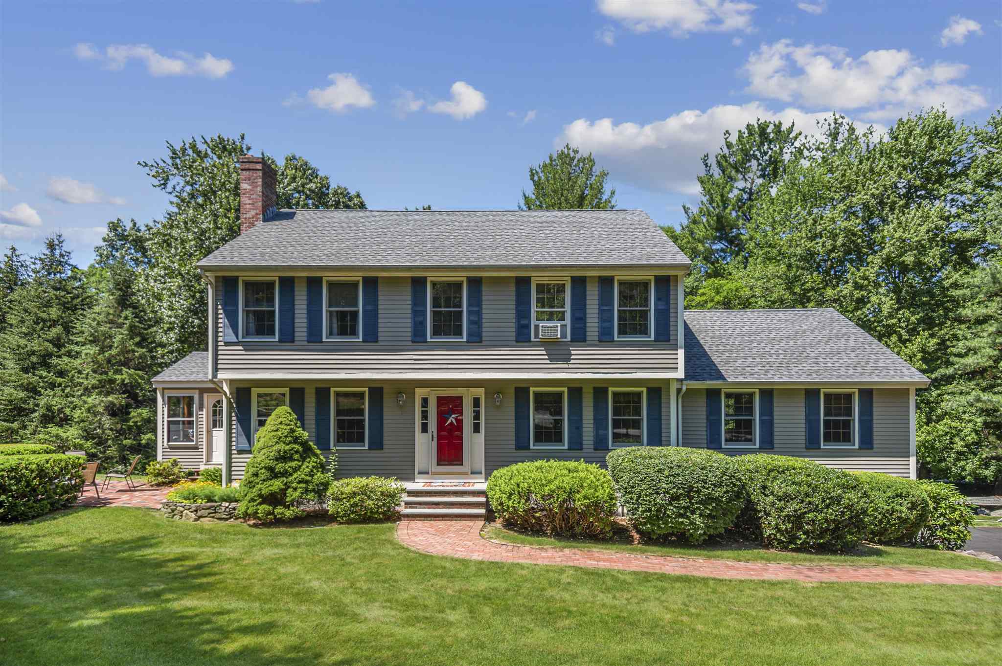 2 Bittersweet, Londonderry, NH 03053 MLS 4870327 Coldwell Banker