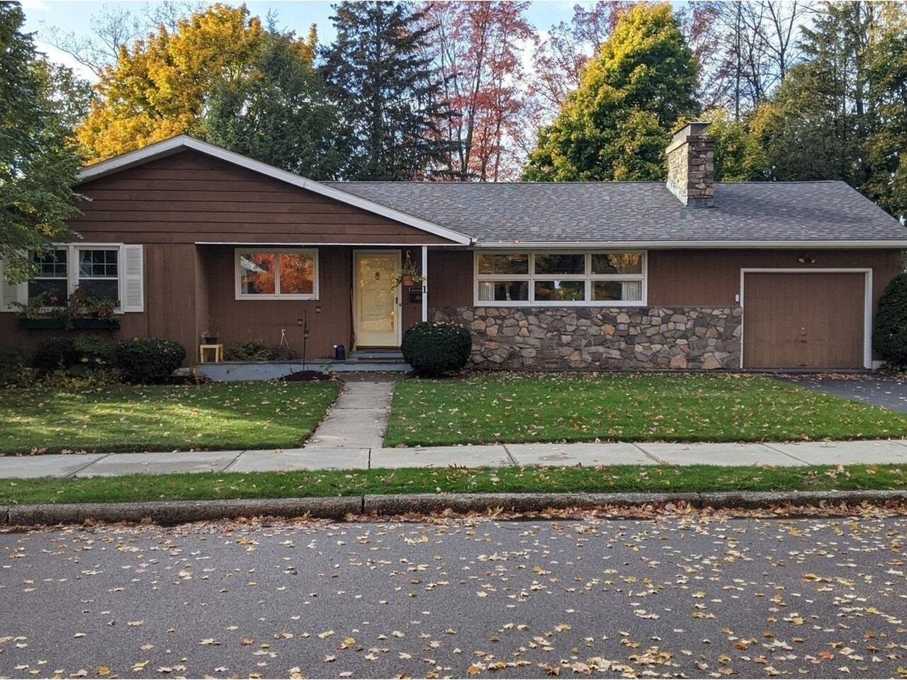 1 Bittersweet Ln, Burlington, VT 05401 MLS 4889381 Coldwell Banker