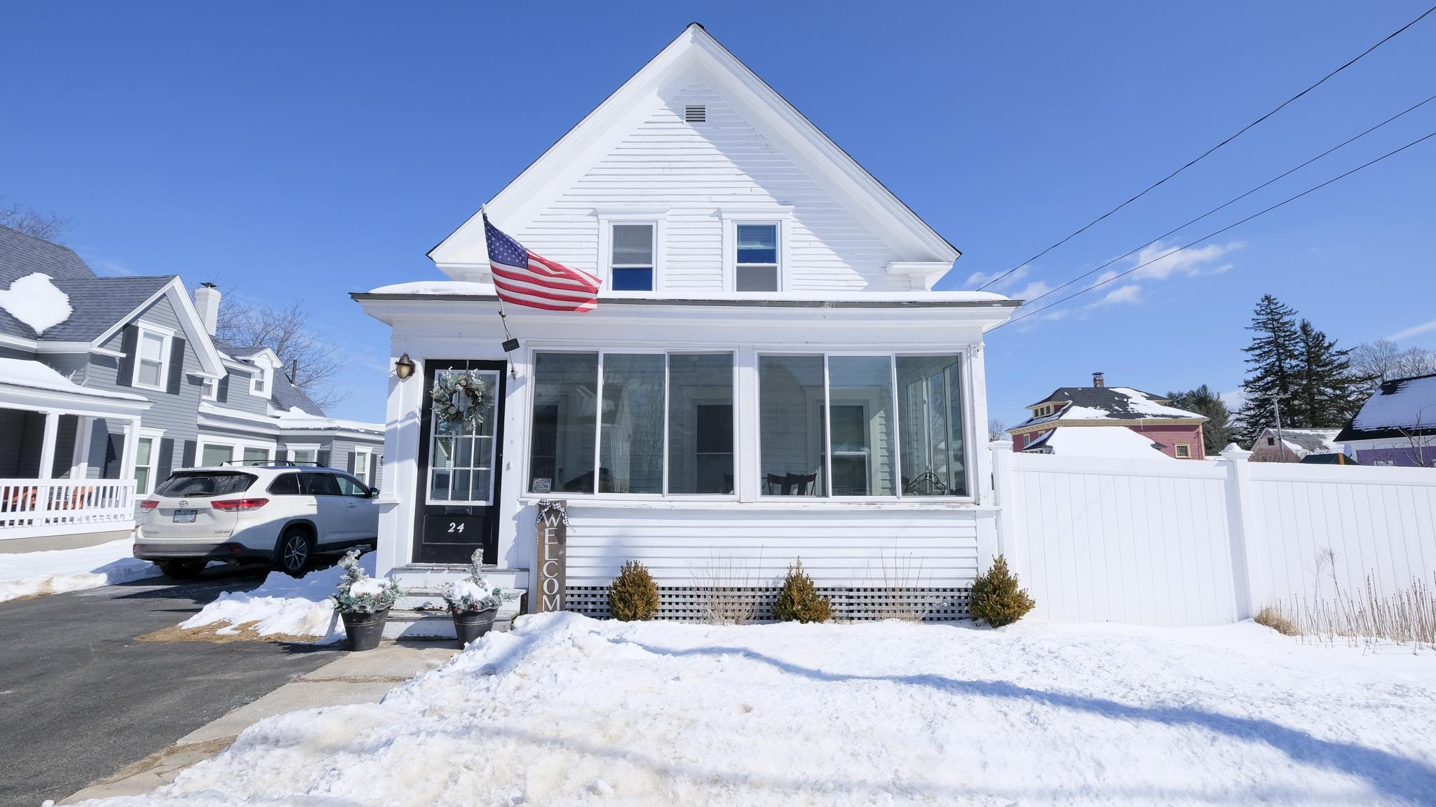 24 Birch St, Derry, NH 03038 MLS 4900268 Coldwell Banker