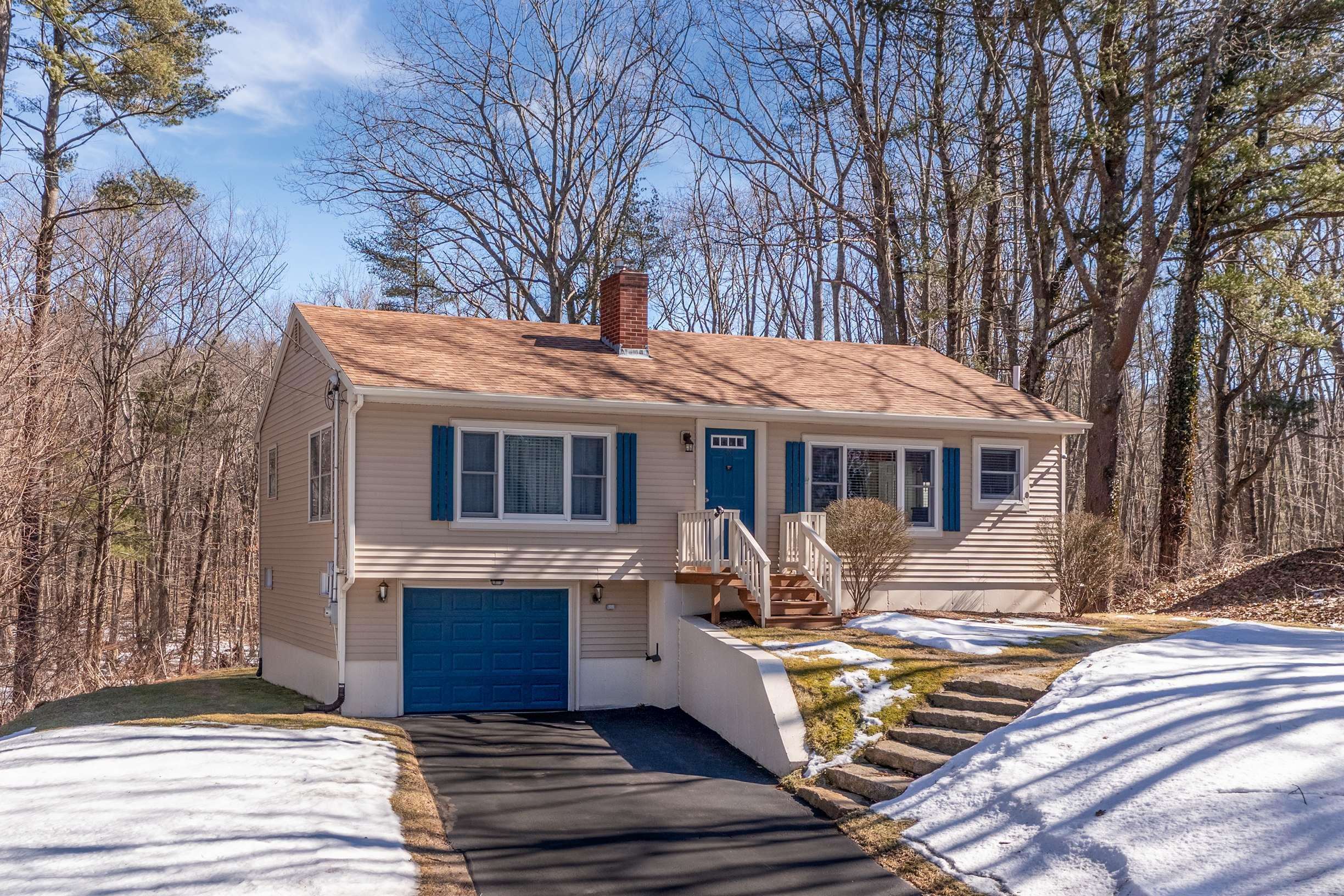 43 Raydon Rd, York, ME 03909 MLS 4901070 Coldwell Banker