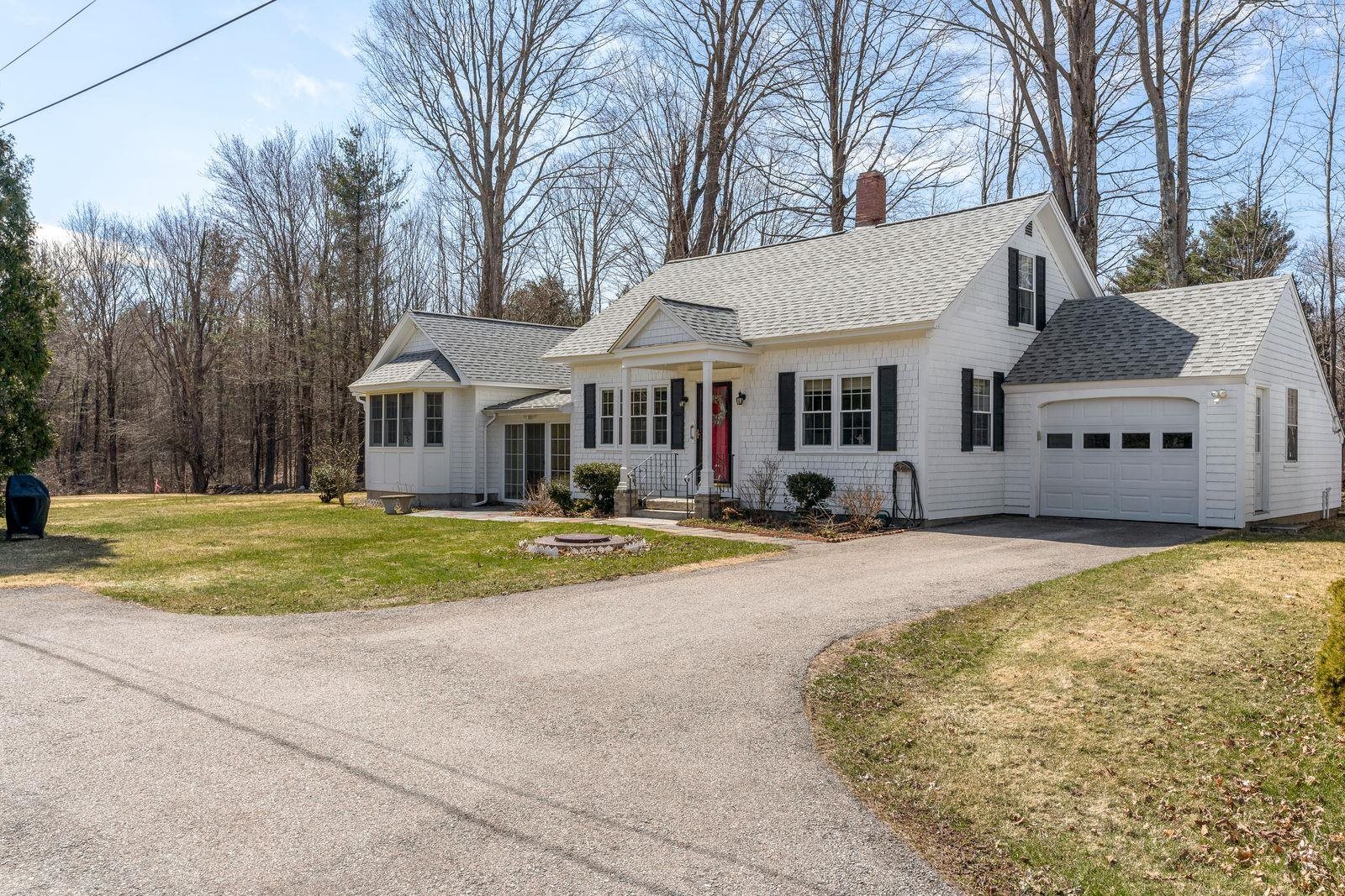 49 Chester St, Chester, NH 03036 MLS 4903550 Coldwell Banker
