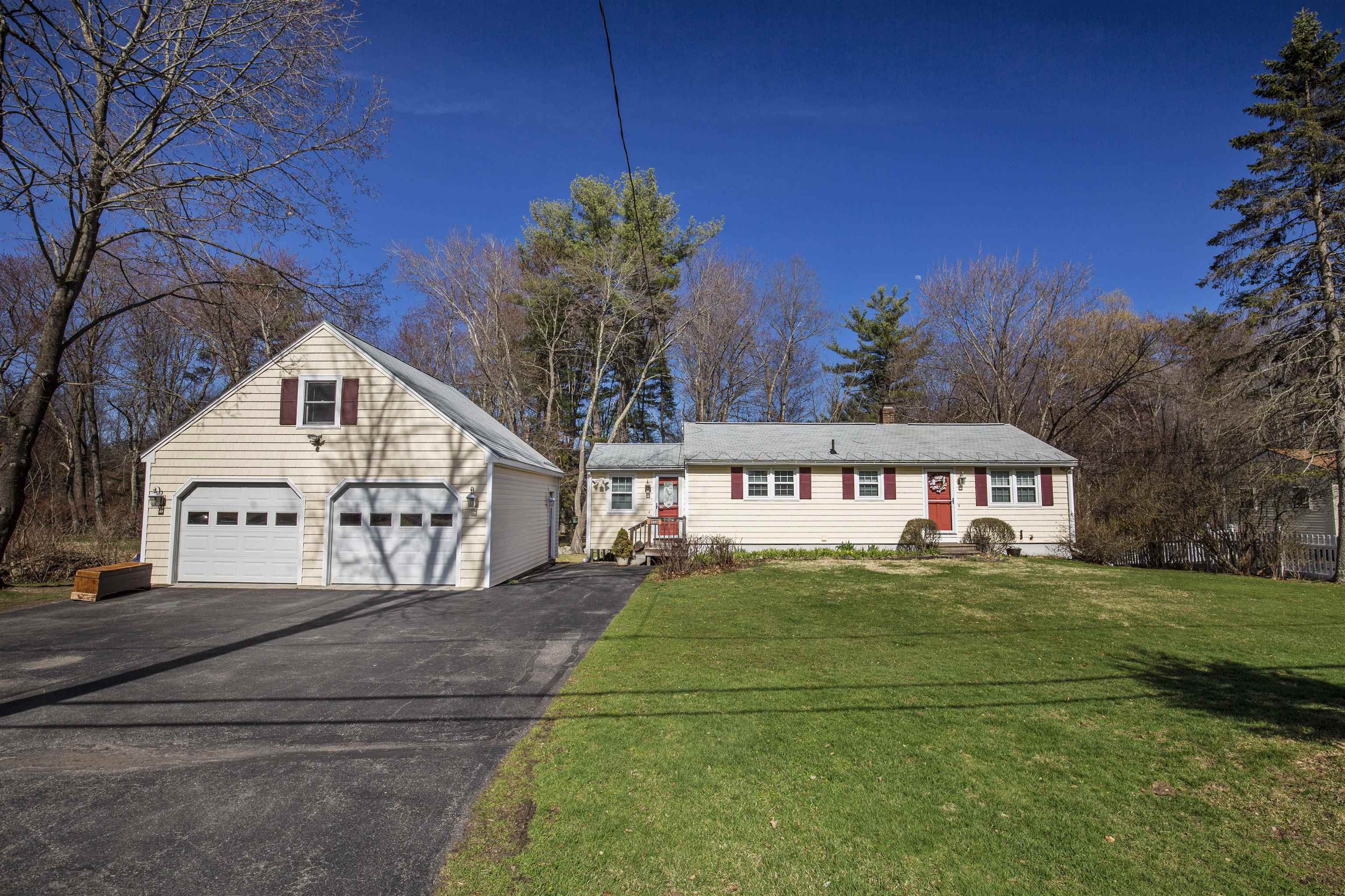 18 Lake St, Salem, NH 03079 MLS 4905174 Coldwell Banker