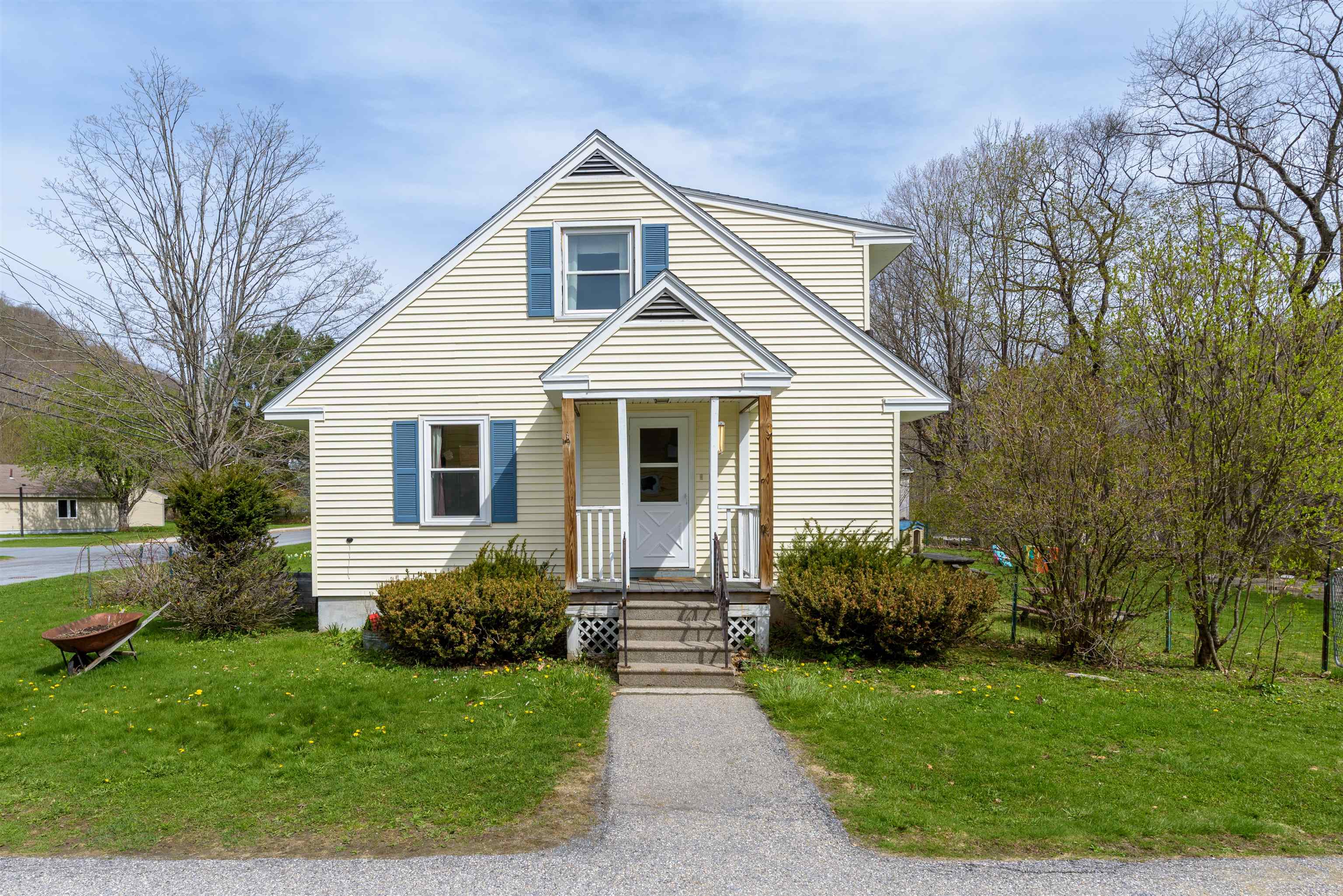 437 Tunnel St, Readsboro, VT 05350 MLS 4908952 Coldwell Banker